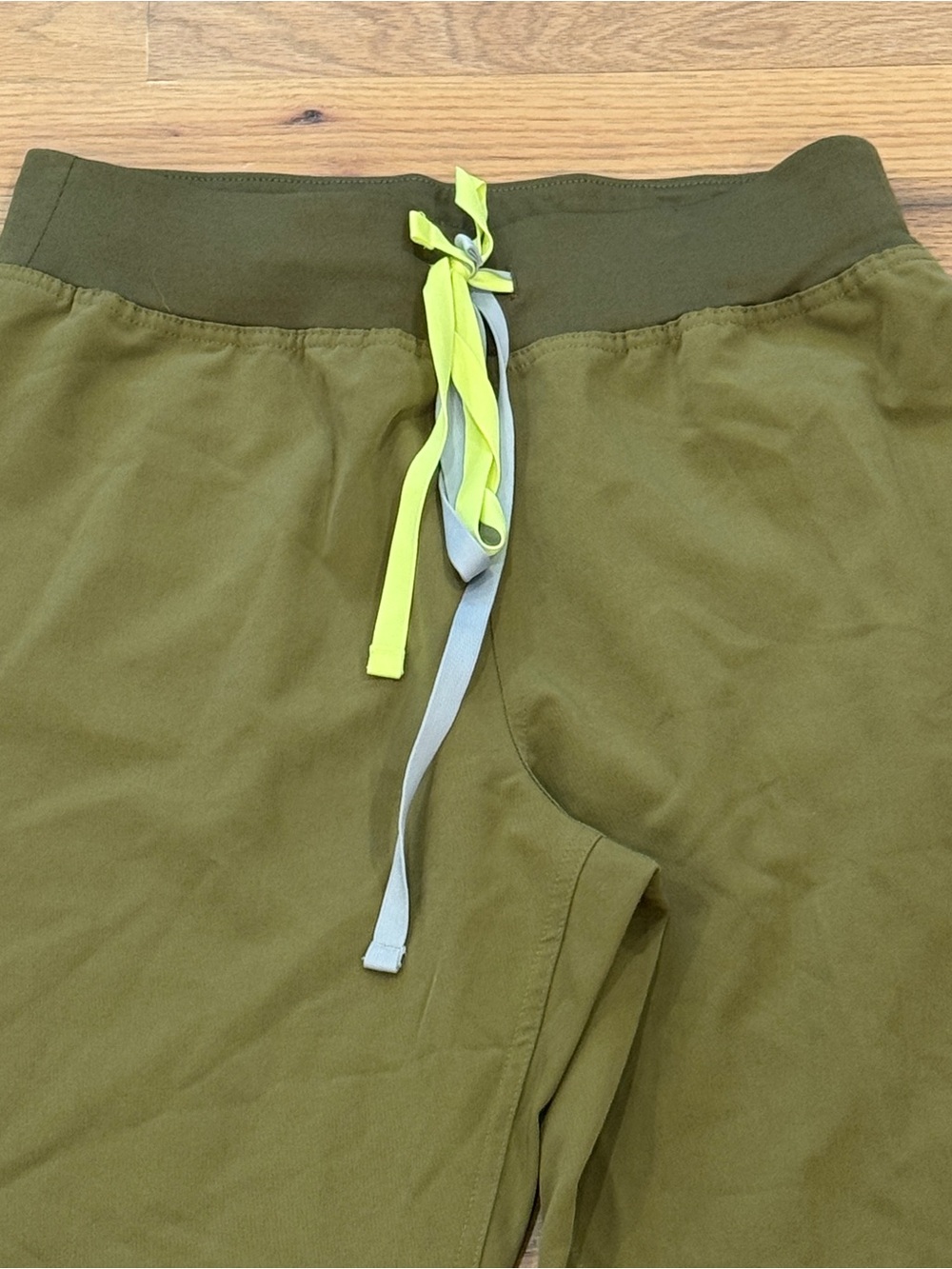 Figs Yola Scrub Pants Martini Green M - Picture 6 of 8